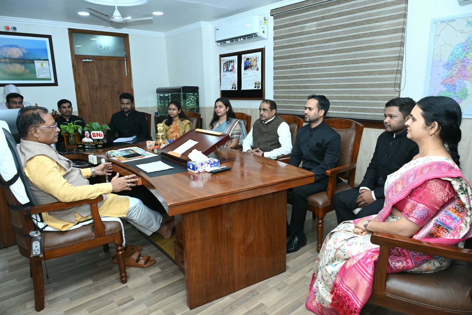 मुख्यमंत्री विष्णु देव साय की 2025 बैच के प्रशिक्षु डिप्टी कलेक्टरों को सीख : कर्तव्यनिष्ठ होकर जनसेवा और सुशासन के लिए करें काम