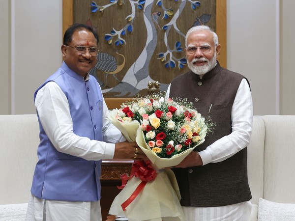 कर्मयोगी मोदी के 25 वर्ष: सेवा, संकल्प और सांस्कृतिक पुनर्जागरण से ‘विकसित भारत’ की ओर : मुख्यमंत्री विष्णुदेव साय